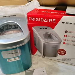 Frigidaire EFIC117-SSRED-COM Stainless Steel Ice Maker 26 Pound Per Day/ New Open Box 