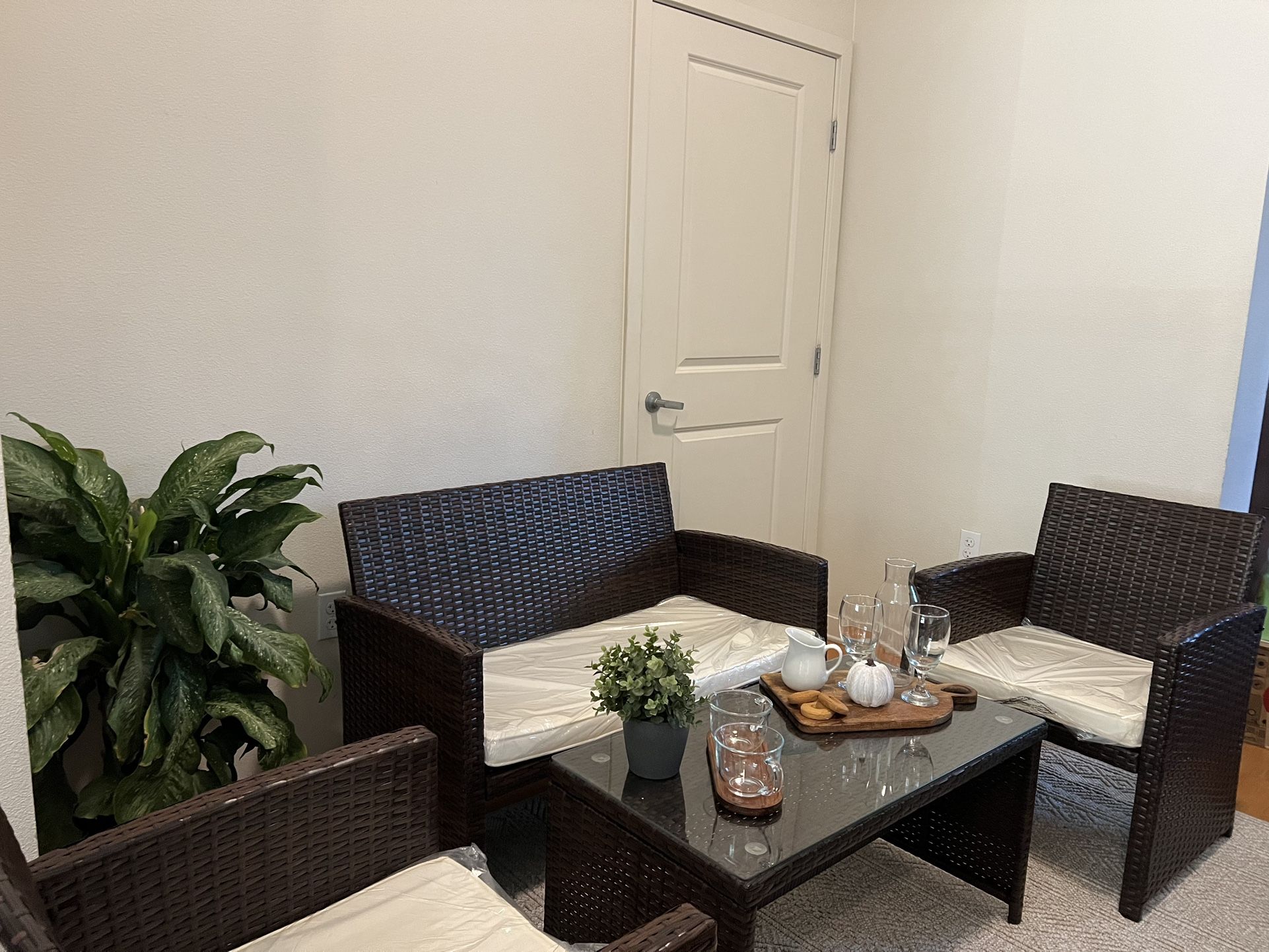 New Beautiful Outdoor Furniture Set