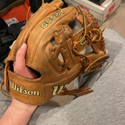 Wilson A2000 Baseball Glove