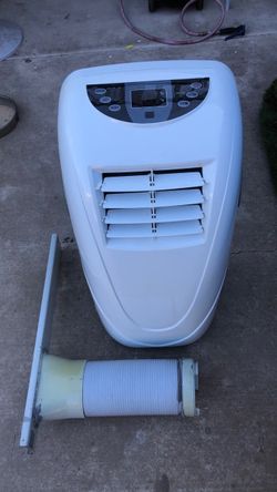 CCH portable AC 10,000 BTU includes the hose and attached windows