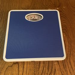 Small Desktop Or Bathroom Scales