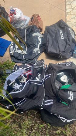 4 bags of kids hockey gear