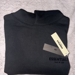 Essential Hoodie 
