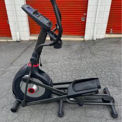Schwinn 470 Elliptical Excellent Condition!