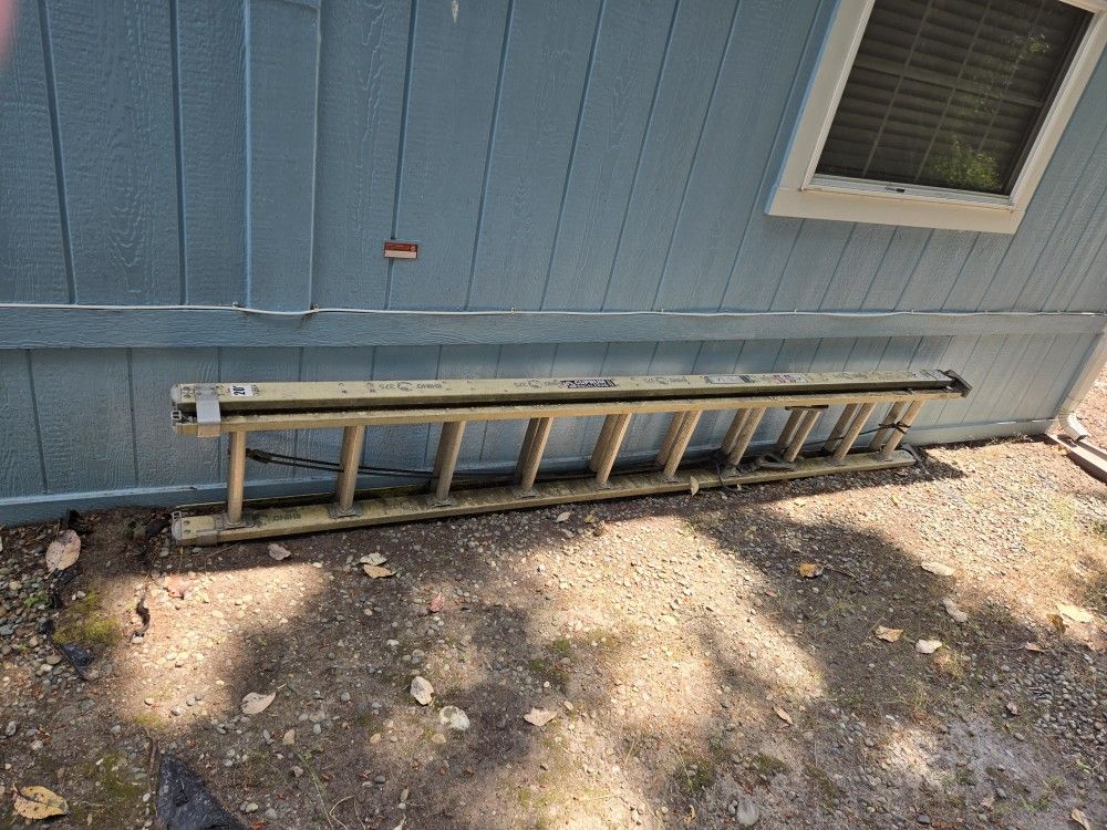 20 Ft Fiberglass Extension Ladder Heavy Duty