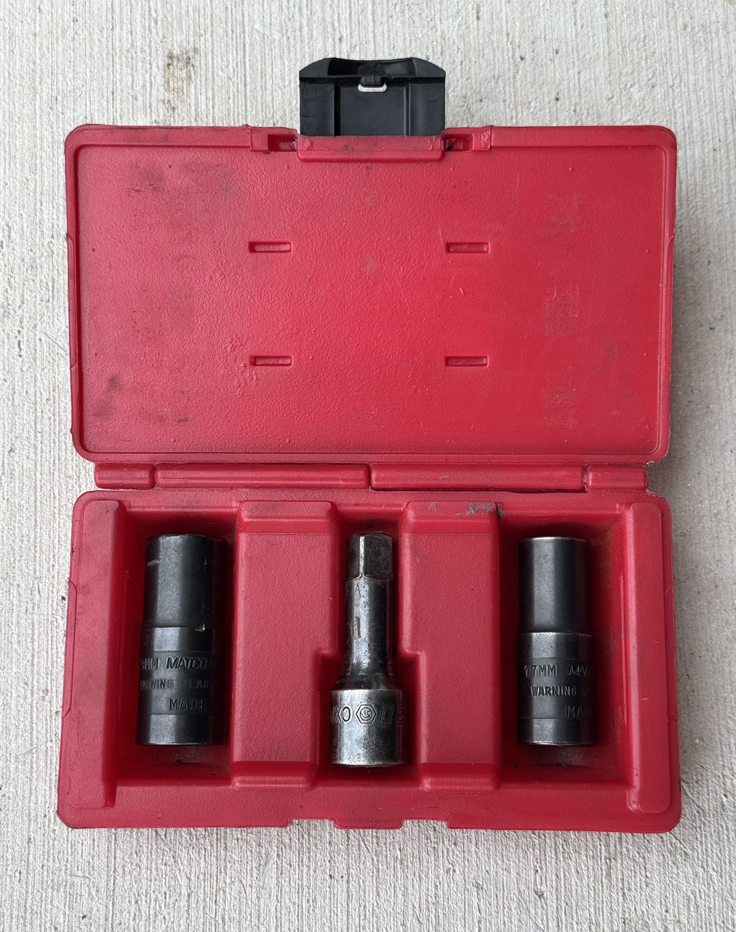 Matco Tools 3-piece rounded lugnut remover kit (SFT71226P)