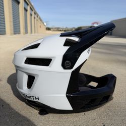 Mountain bike helmet