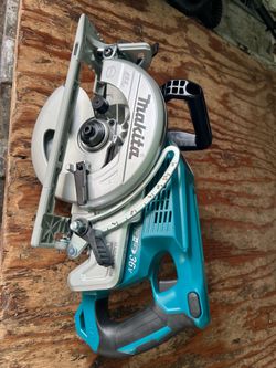 Makita XSR01 36V LXT Brushless Rear Handle 7-1/4" Circular Saw tool only