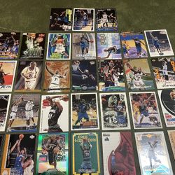 Lot of 32 Kevin Garnett Basketball Cards Including Rookies & Inserts