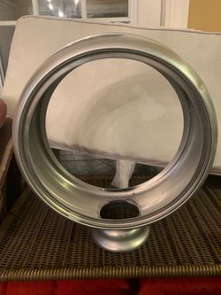 Gas pump globe frame