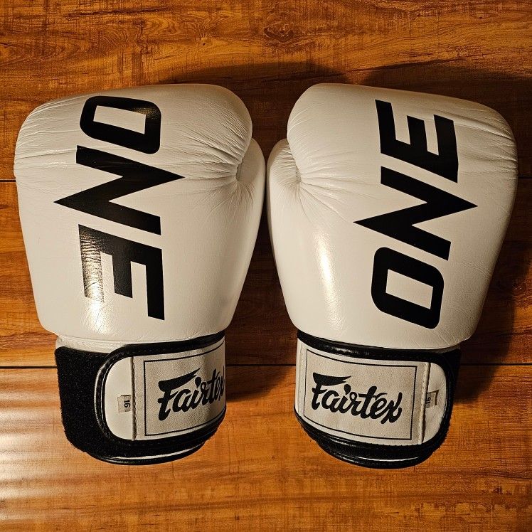 Fairtex Boxing Gloves 16 Oz Leather One WHITE Muay Thai Kickboxing