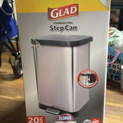 Glad 20 Gal Trash Can 