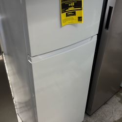 Impecca Top Freezer Refrigerator 