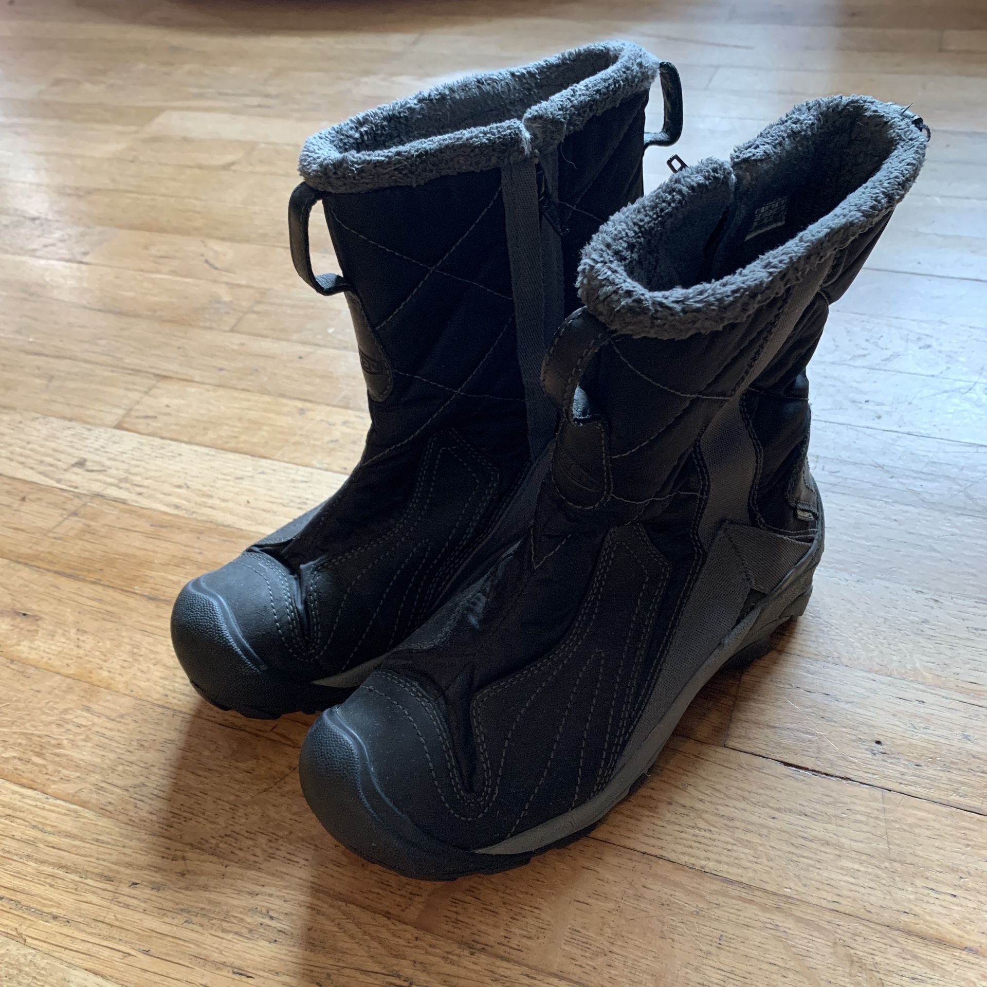 New Keen Snow Boots 