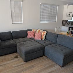 Gray Sectional With Ottoman 