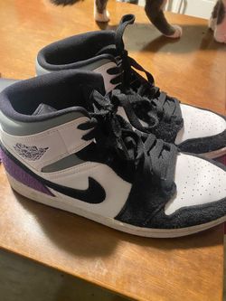 Jordan 1 Varsity Purple 