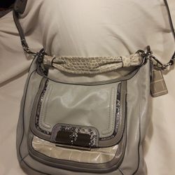 New Like Condition Flawless COACH Kristin Spectator Leather Hobo Tote Handbag Gray Tone 16803 - See Pics And Description