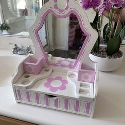 Mini Girls Vanity 