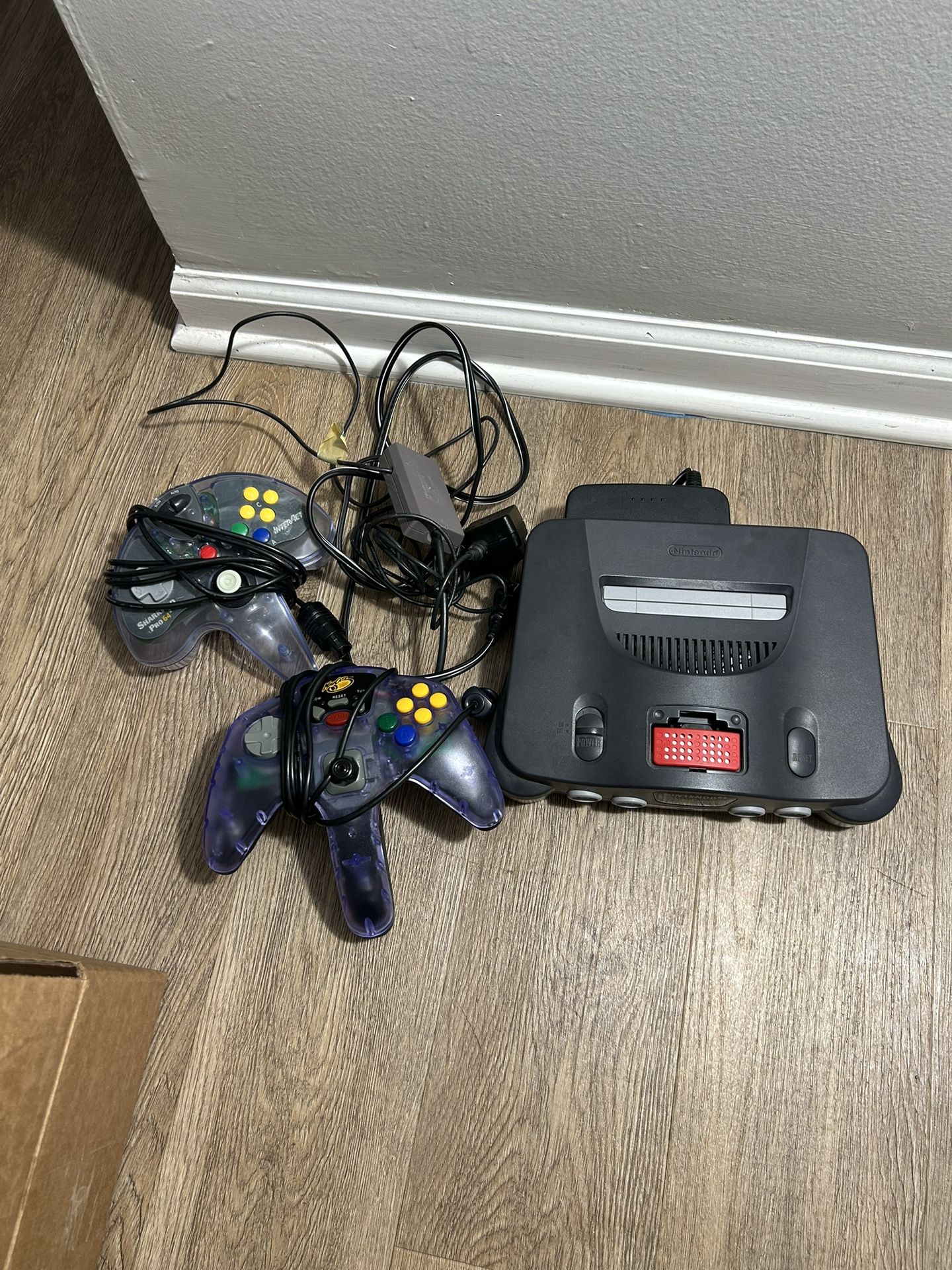 Nintendo 64 With Controllers