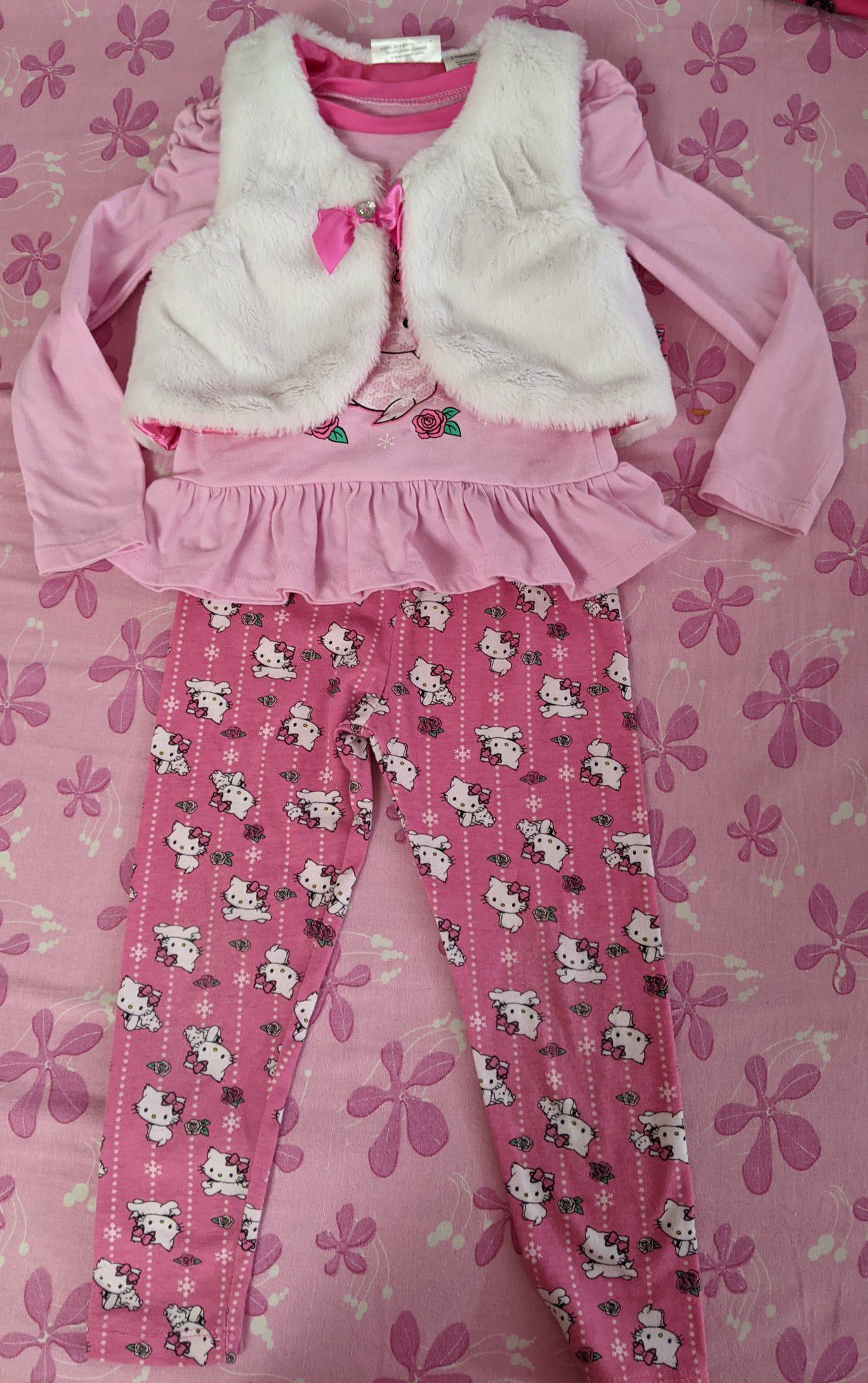 Hello kitty outfit 3t