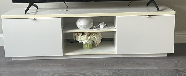 TV Console 63x18x16