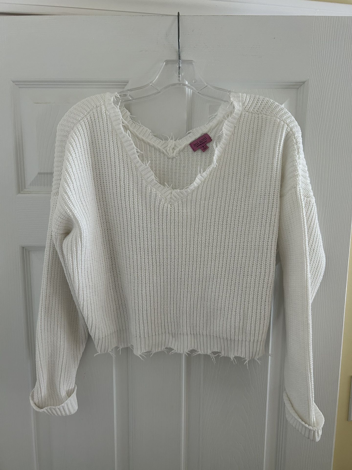 Francesca’s Women’s White Small Pullover Sweater