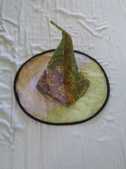 Elegant witch Halloween costume