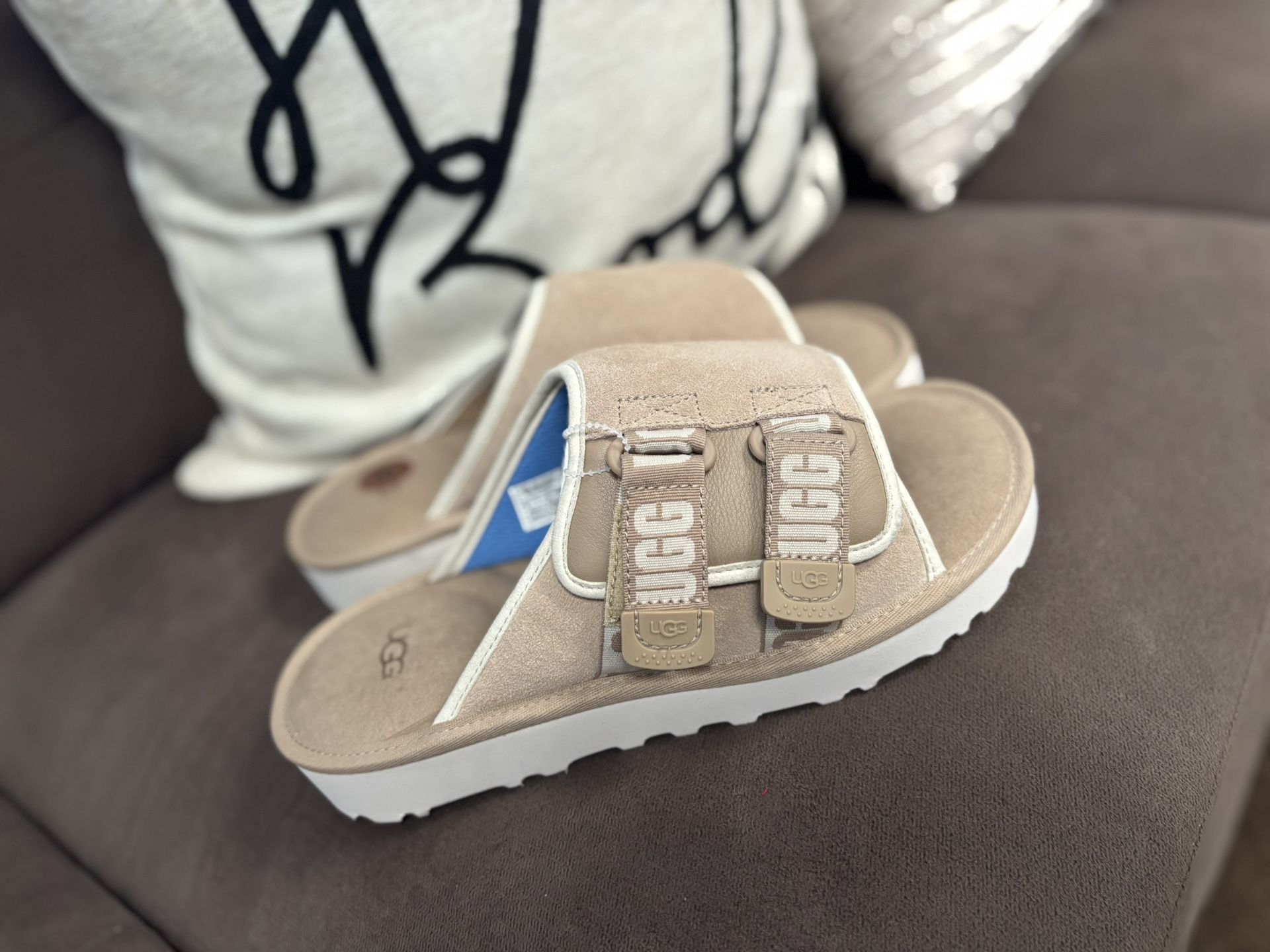UGG Goldencoast Strap Slide