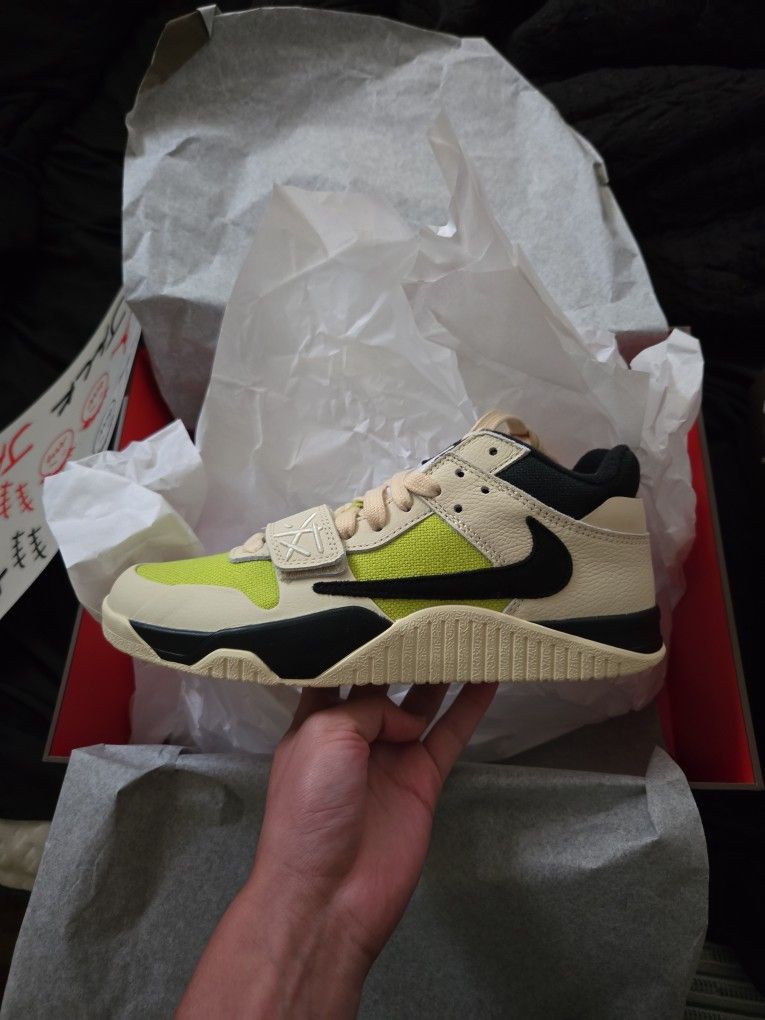 Travis Scott Jumpman Jack New Size 7