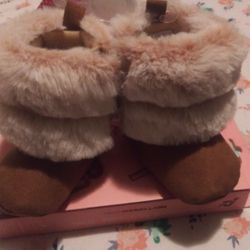 Fur Boots 0-3 Months