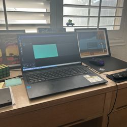 Black Asus vivobook 17 Inch 