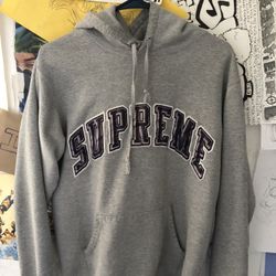 Supreme Hoodie