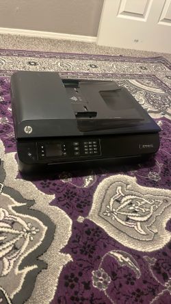 Selling Hp Printer Read Description NOT TESTED