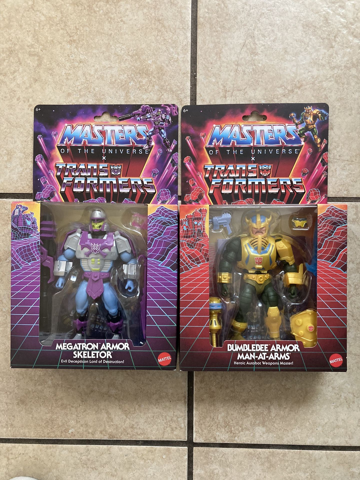 Mattel Masters of the Universe X Transformers BUMBLEBEE MEGATRON SKELETOR MOTU
