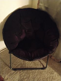 Fold up lounge chair