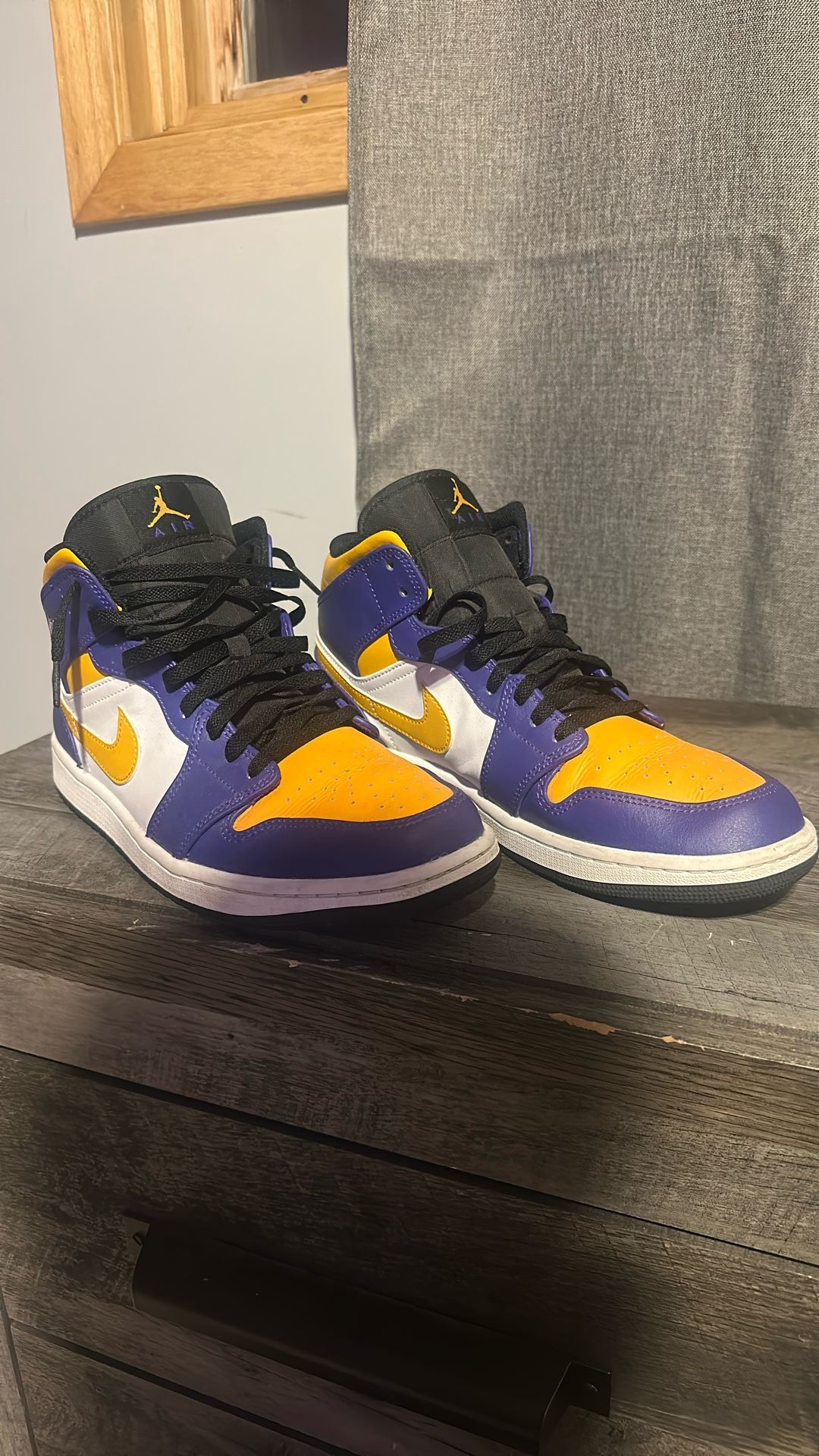 Air Jordan 1 Mid "Lakers" sneakers.