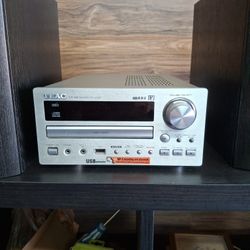 TEAC CD RECEIVER