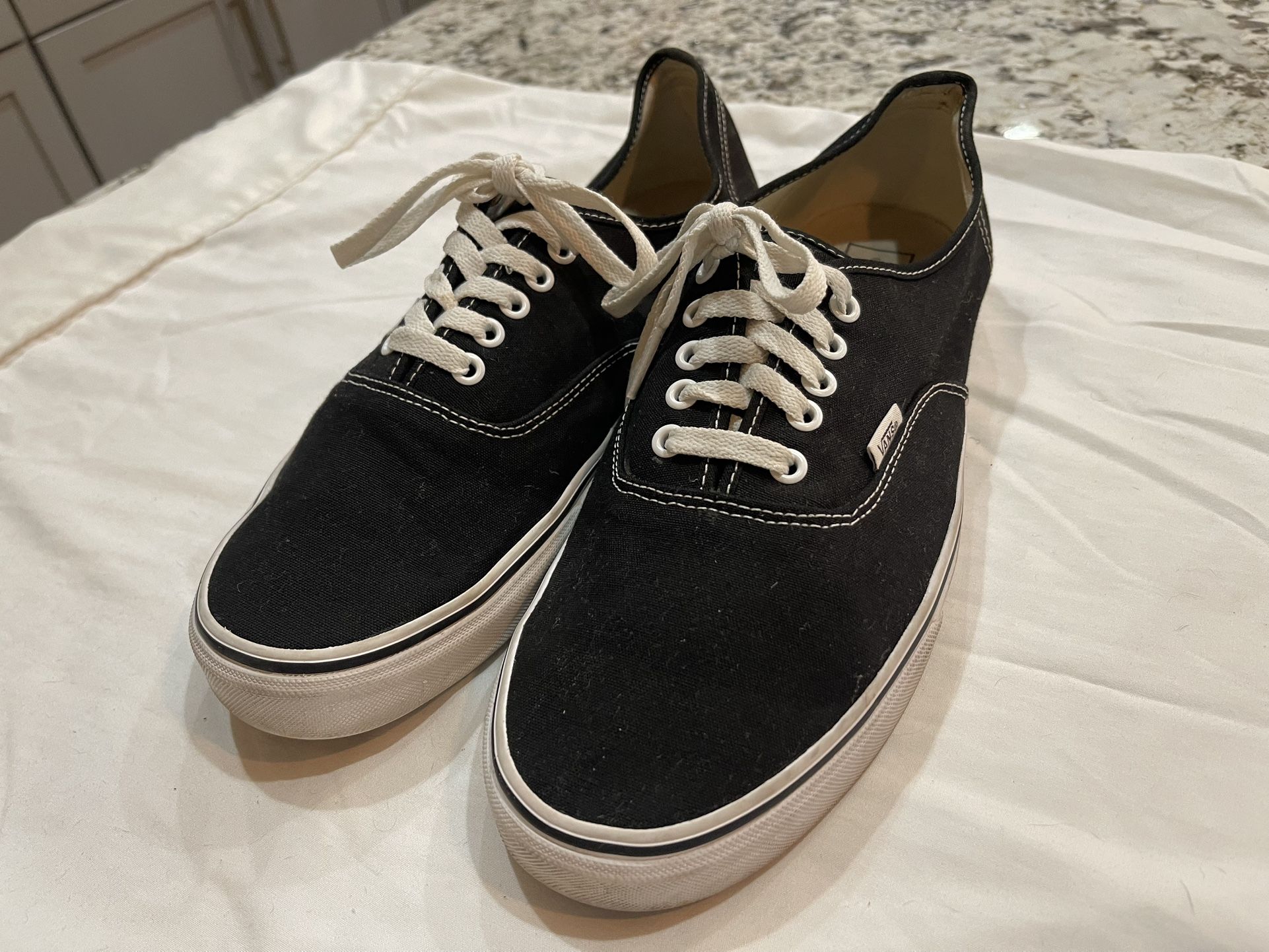 Men’s Black Authentic Vans Size 12. Preowned Condition.