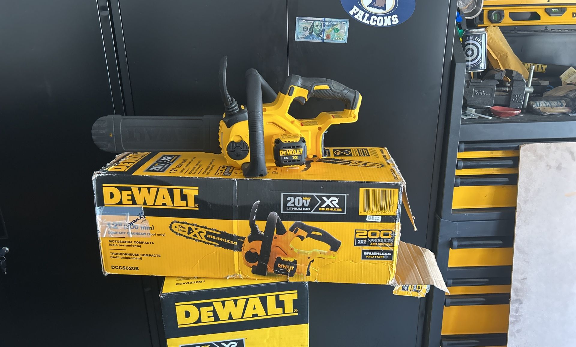 DeWalt DCCS620B 20-Volt MAX 12" Cordless Brushless Chainsaw - Bare Tool