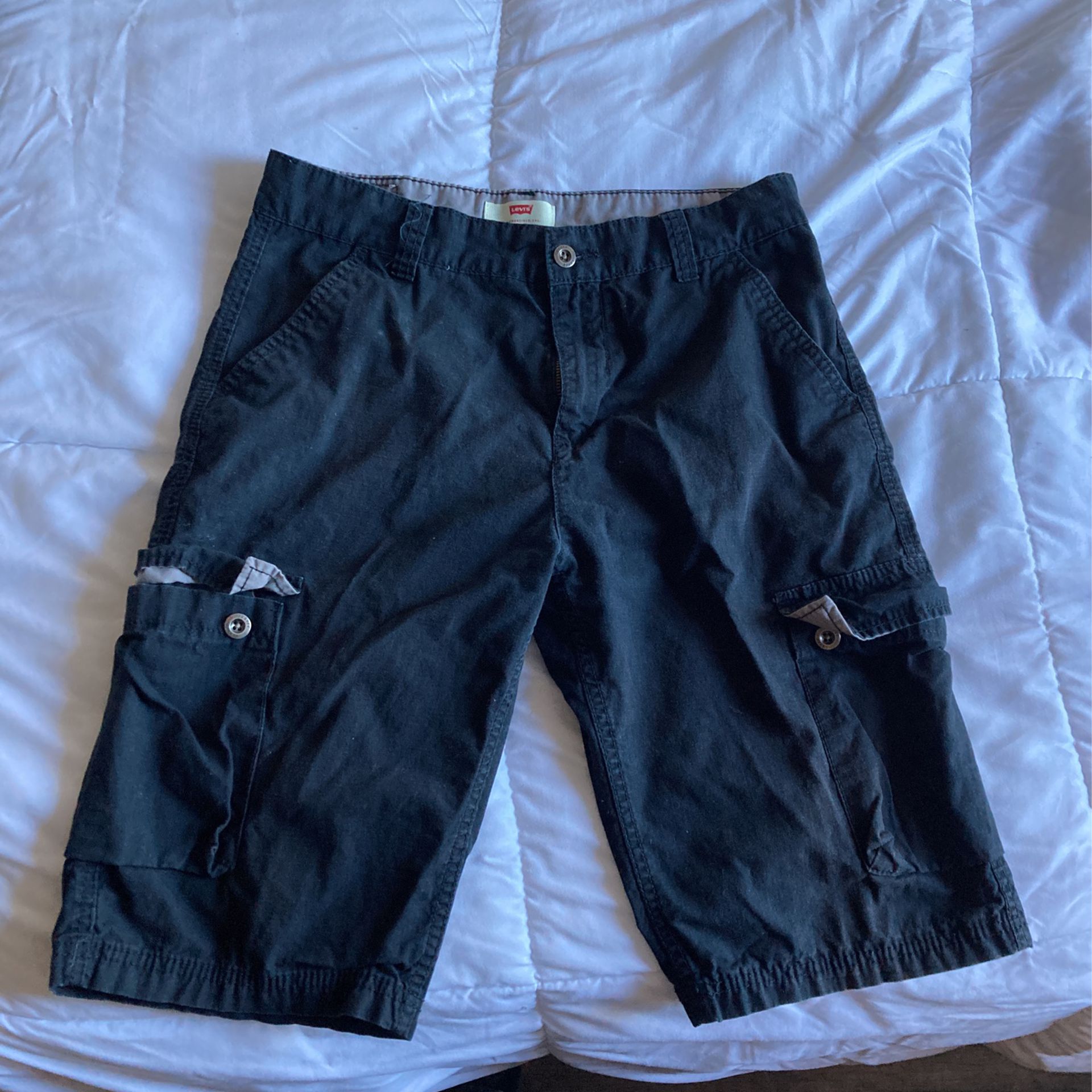 Black Levi Cargo Shorts 29 Waist