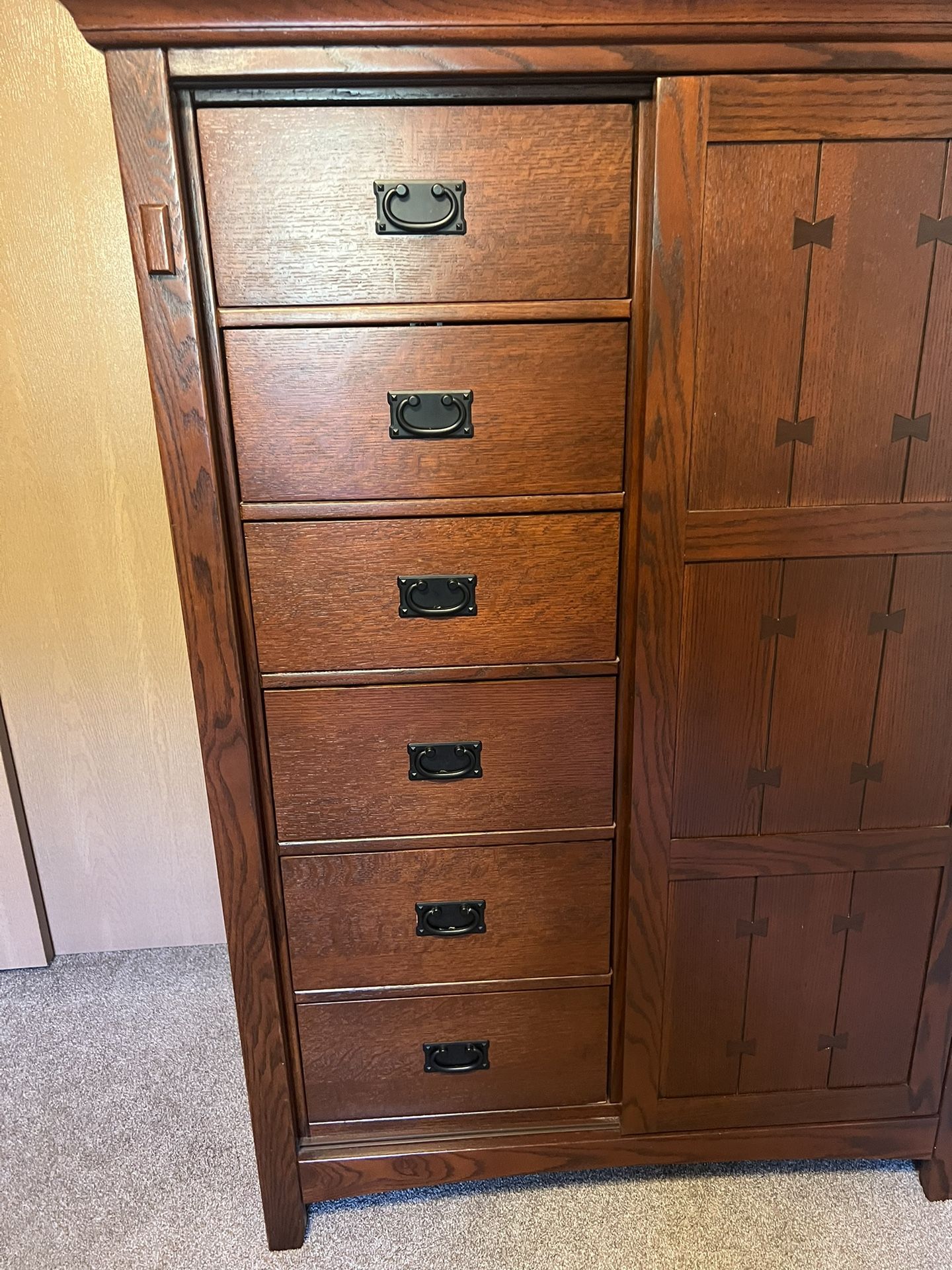 Dresser