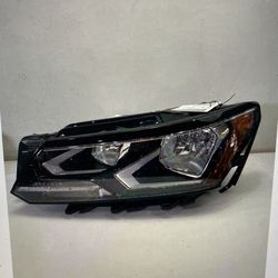 16 - 19 VW PASSAT LH Left Headlight Assembly HALOGEN SEE DAMAGE (contact info removed)05F OEM