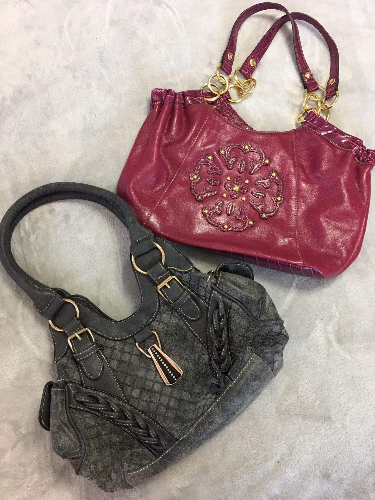 Chic Purses/Handbags