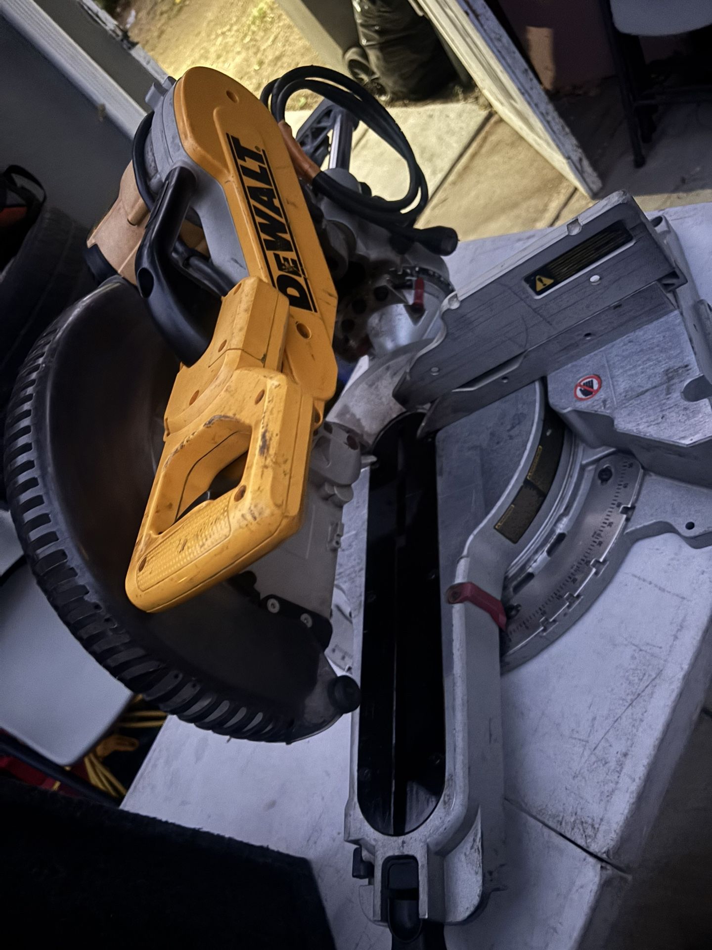 Dewalt