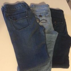 talla 4. el primero es 7 pero queda más chico  todos x25 son de mujer
