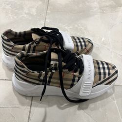 Burberry Worn Twice Shoes 9.5