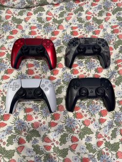 PS5 Controller Lot Bundle (Used)