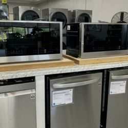 LG Smart Over-the-Range Microwave OPEN BOX