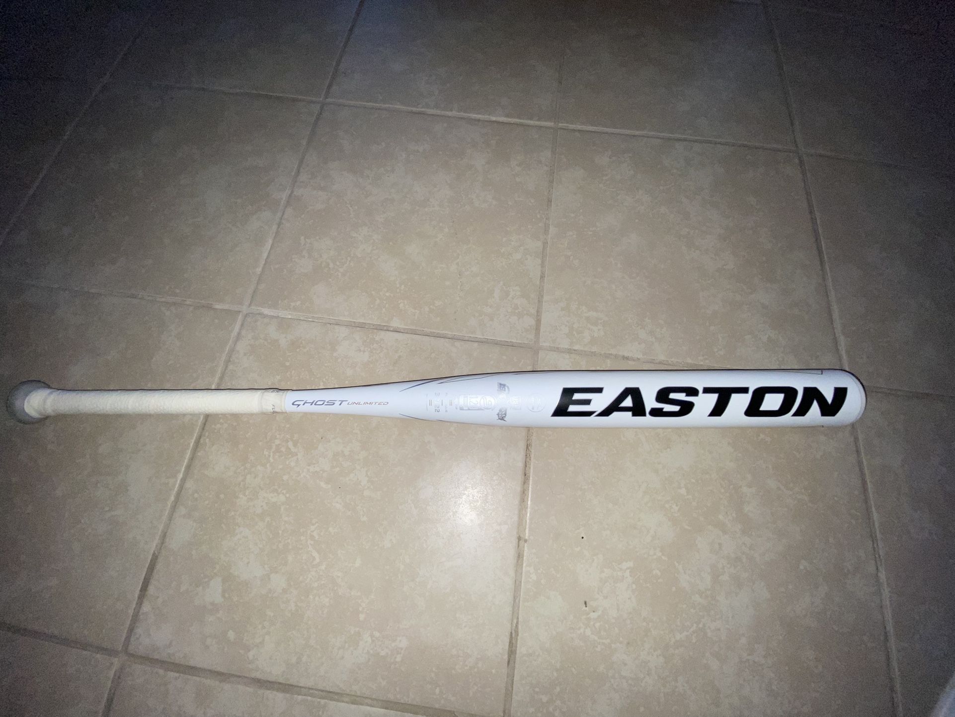 2023 Easton Ghost Unlimited -9 Fastpitch Softball Bat