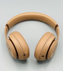 Beats Studio Pro x Kim Kardashian – Wireless Headphones (Dune)